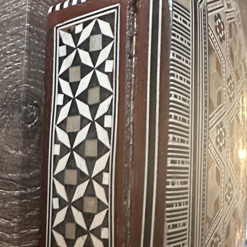 Intricate Geometric Inlay Box - Picture 6 of 6